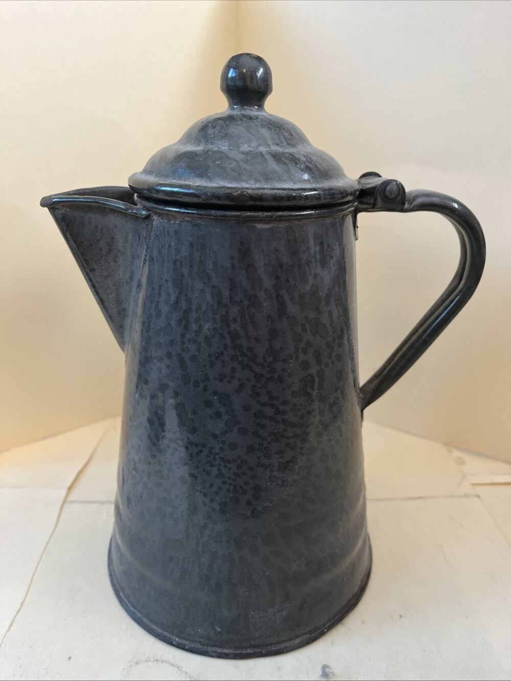 Vintage Speckled Gray GRANITEWARE Coffee Pot 9” Hinged Lid ENAMELWARE Grey